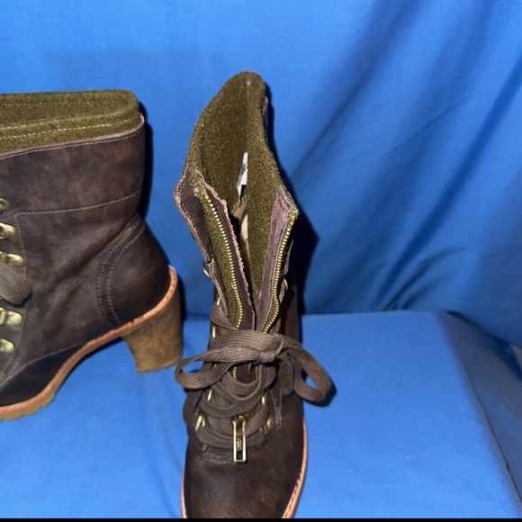 UGG Size 6 Fabrice High Heel Ankle Boots - Picture 3 of 7